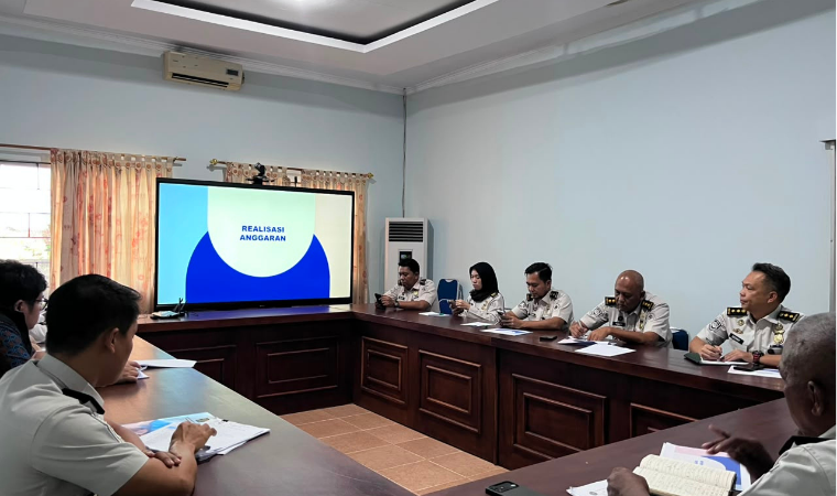 Kepala Kantor Pimpin Rapat Evaluasi Realisasi Anggaran di Kantor Imigrasi Lampung Utara