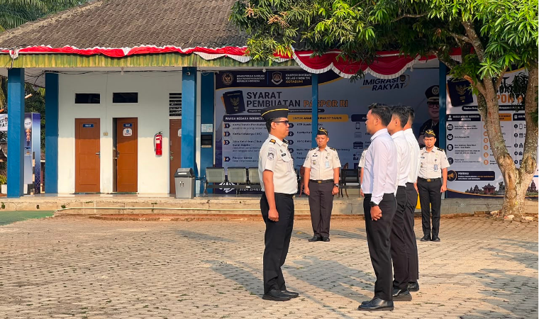 Apel Pagi, Perkuat Disiplin dan Tertib Administrasi Kepegawaian