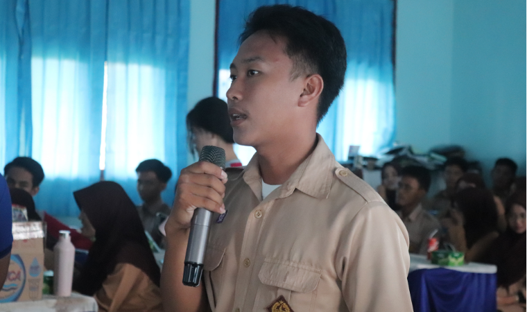 Taruna Poltekimipas Sosialisasikan Pendidikan Kedinasan di SMAN 3 Kotabumi