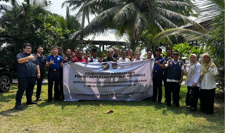 Kanim Lampung Utara Bersama TIMPORA Pesisir Barat Laksanakan Opsgab Pengawasan Orang Asing