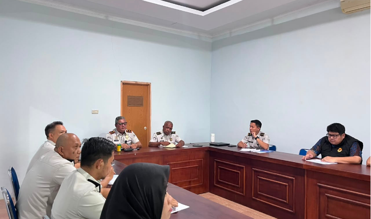 Kepala Kantor Pimpin Rapat Evaluasi Realisasi Anggaran di Kantor Imigrasi Lampung Utara
