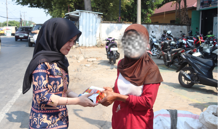 Jumat Berkah, Kantor Imigrasi Lampung Utara Berbagi Kepedulian kepada Masyarakat